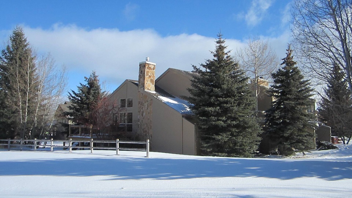 South Snyderville Basin House | Luxury Townhouse with Mountain Views & Private Hot Tub