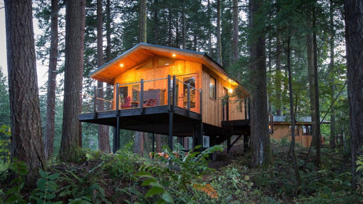 Stevenson Cabin | Luxury Tree House into the Heart of Washington