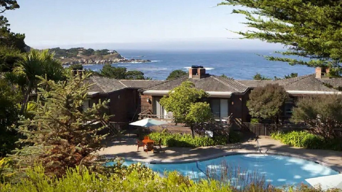 Carmel Highlands Apartment | Luxury vacation overlooking the Pacific Ocean