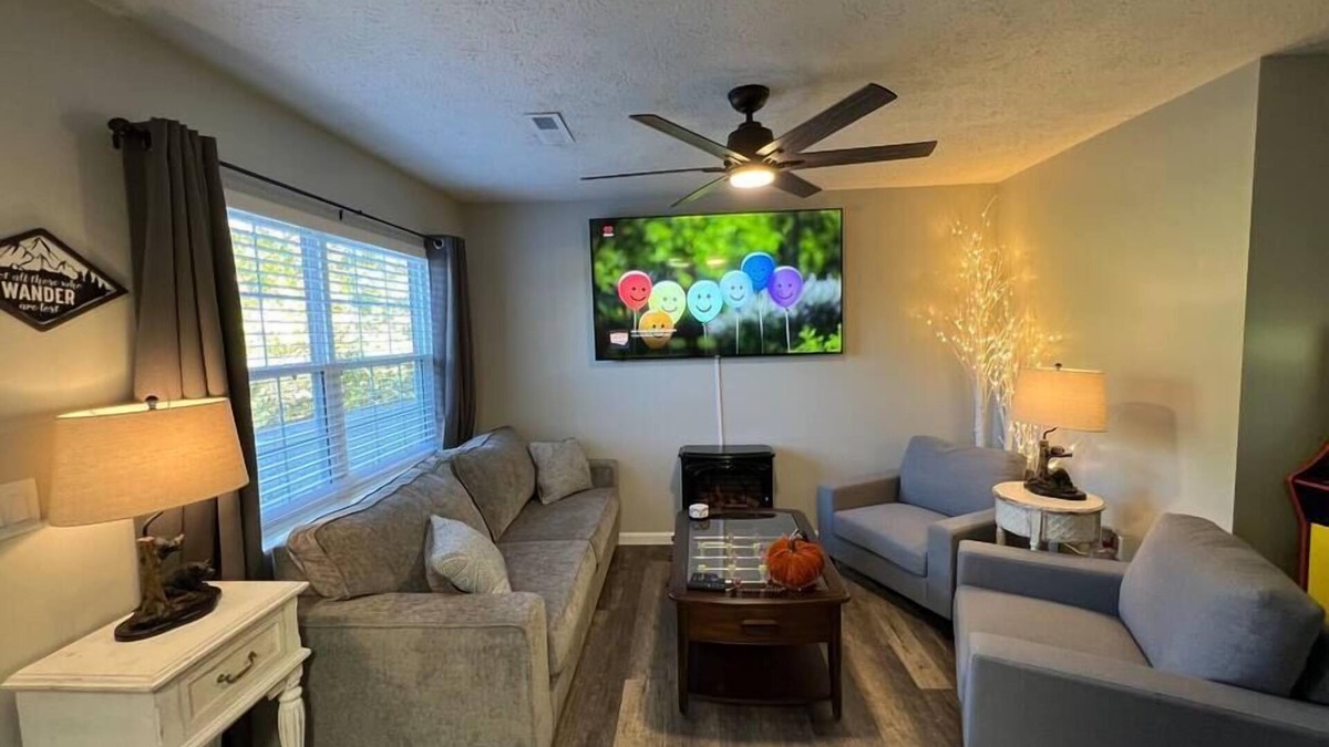 Sevierville House | Luxury Vacation- 4 minutes to Dollywood - Arcades & More