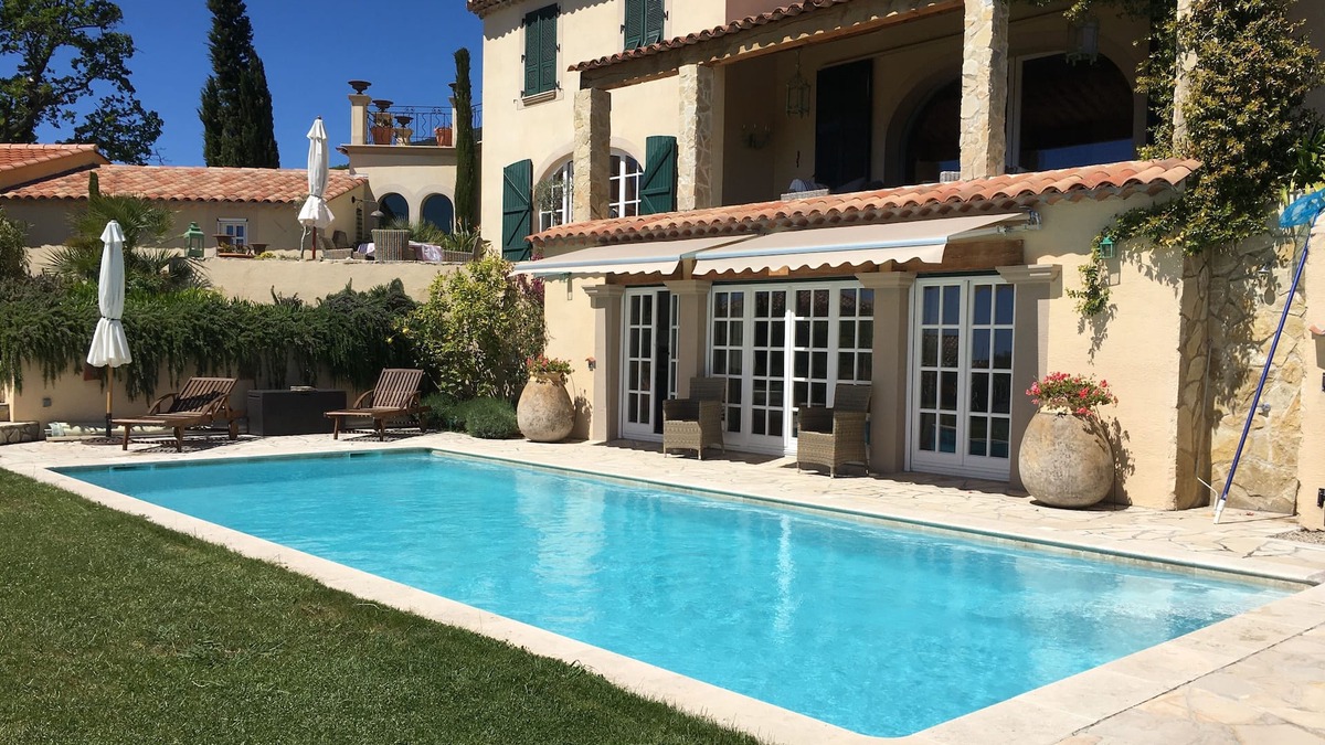 Tourrettes-sur-Loup Villa | Luxury villa with Côte d'Azur sea view!