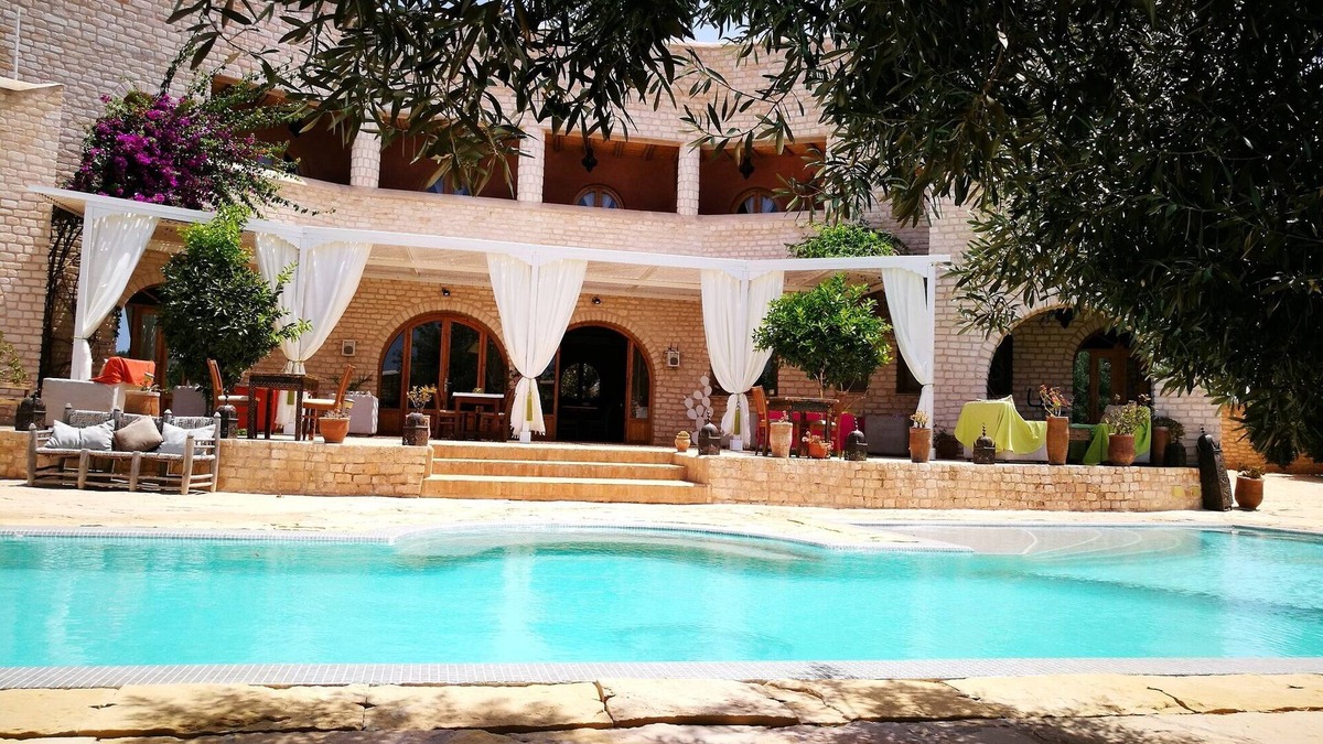 Essaouira House | Luxury Villa 21 persons swimming pool Garden ten mn by car from Essaouira