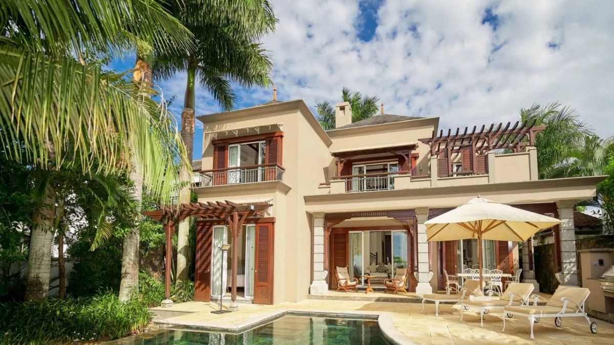 Mare Anglaise Villa | Luxury villa 5 bedroom villa with private pool