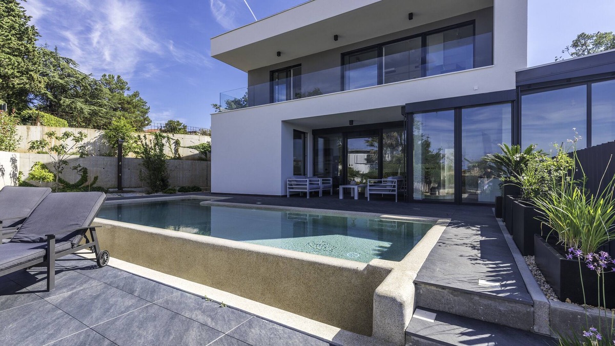 Zidarici Villa | Luxury Villa Ane with Pool, Sauna and Jacuzzi