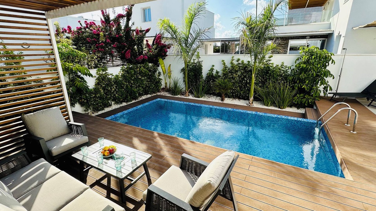 Geroskipou Villa | Luxury Villa Bird of Paradise.With Private Pool close to beach and Paphos centre