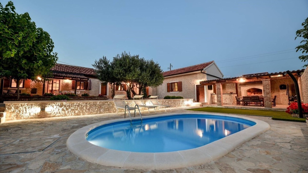 Lisicici Villa | Luxury Villa Foxy Residence with private pool, jacuzzi and sauna