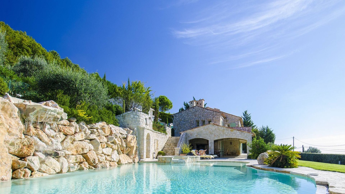 Tourrettes-sur-Loup Villa | Luxury villa rental w/pool, jacuzzi, superb view near Nice, Cannes & Monaco
