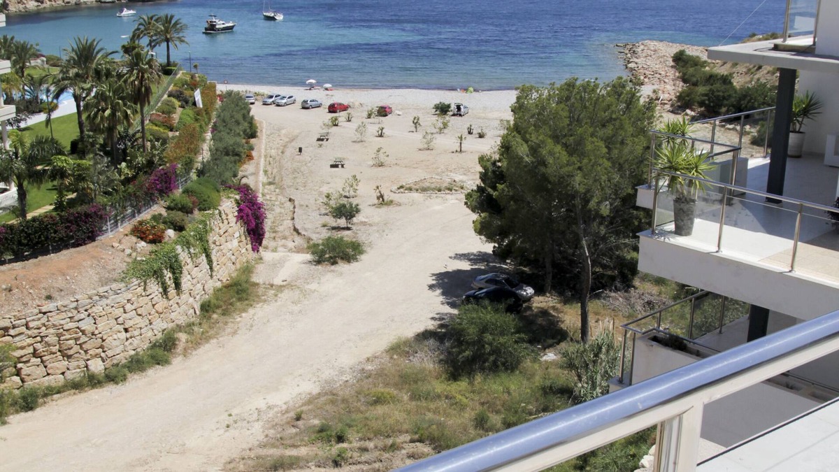 Pueblo Mascarat House | Luxury Villa front line beach, Free Wifi, Private Pool, Sea Views !!