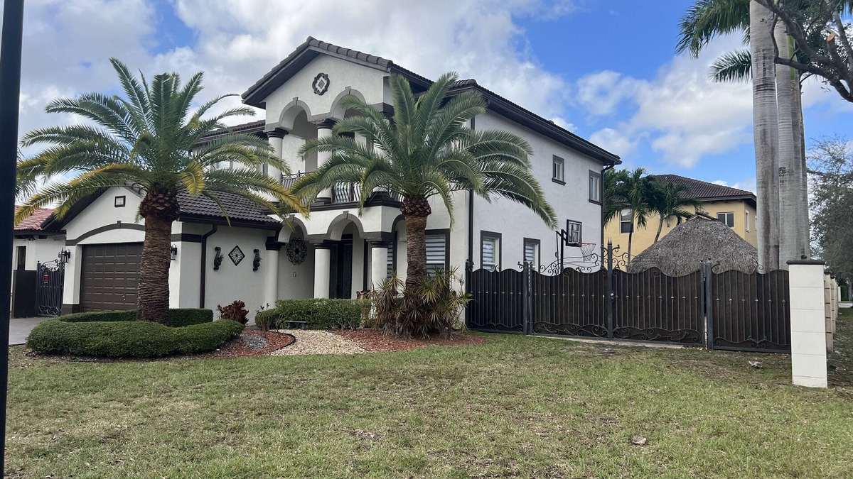 Miami Lakes House | Luxury villa. House-10 guest/Hot Pooll-Spa