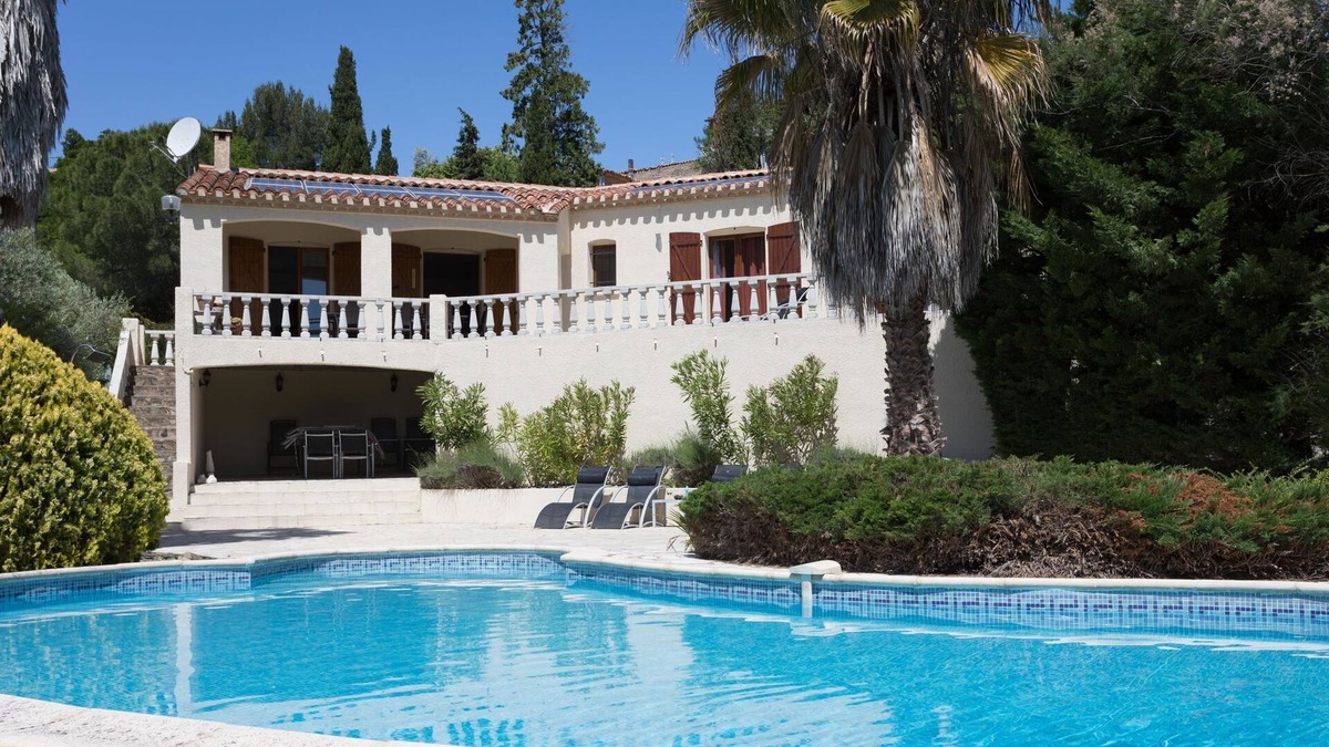 Beaufort Villa | Luxury Villa in Beaufort with Private Swimming Pool
