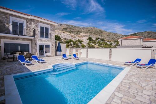 Ravno Villa | Luxury Villa Layla with private pool near Dubrovnik