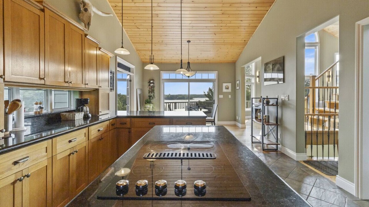 Pointe au Baril Villa | Luxury Villa overlooking Georgian Bay