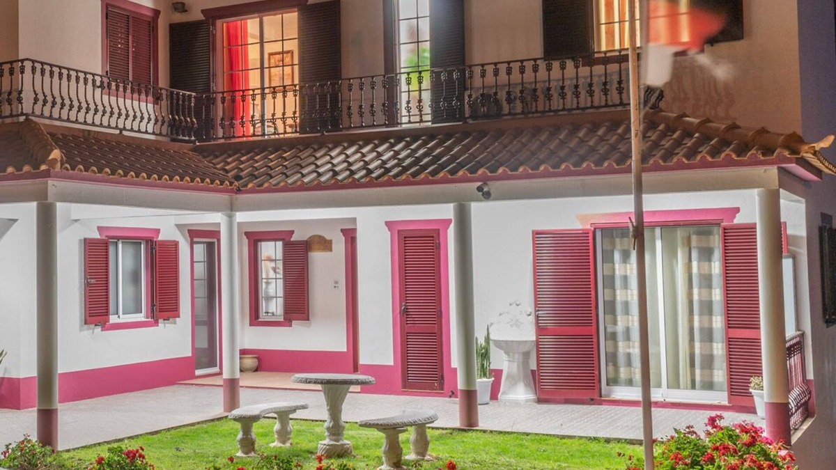 Ponta Delgada Villa | Luxury Villa Ponta Delgada