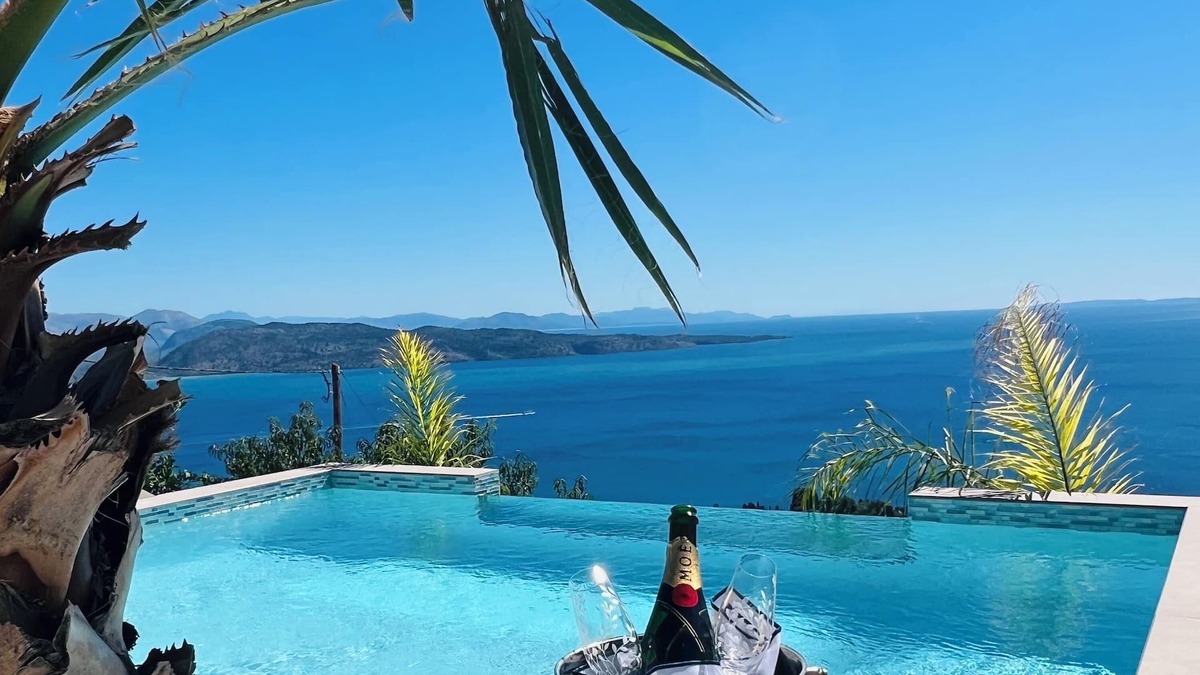 Gimari Villa | Luxury Villa Stunning Sea Views and infinity pool on the East coast of Corfu,