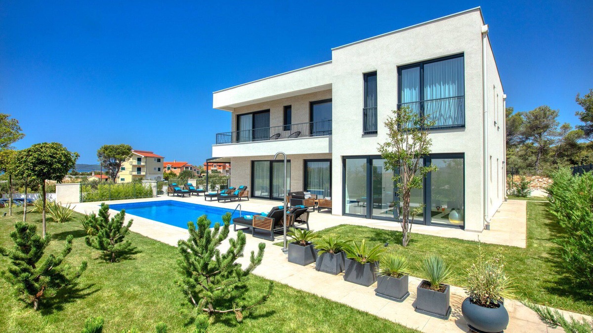 Brodarica Villa | Luxury Villa Touch of Art with Pool