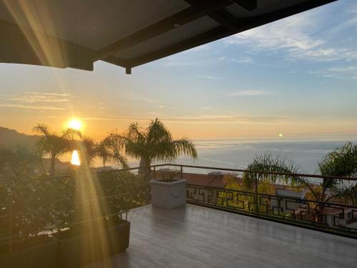 Giardini Naxos Villa | LUXURY, VILLA VITTORIO, Pool, Taormina,Etna & Seaview