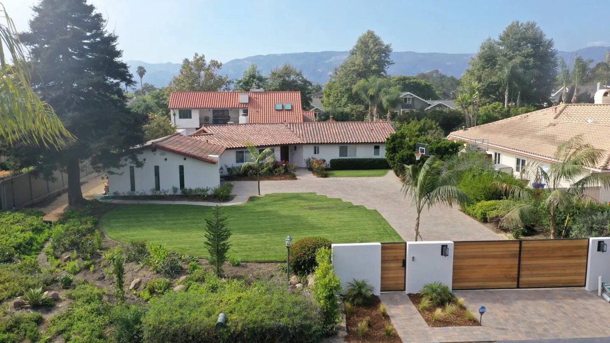 Santa Barbara House | Luxury Villa w/Saltwater Pool/Spa and Private Beach Access