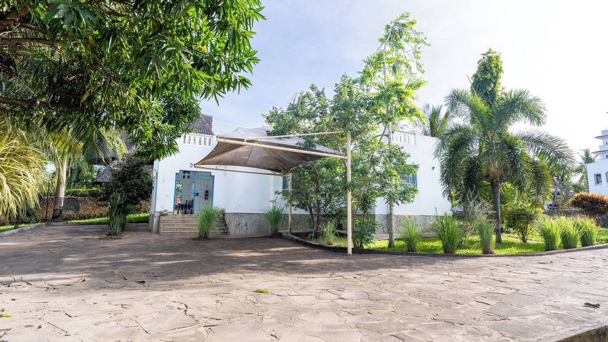 Diani Beach Villa | Luxury villa with 2 bedrooms