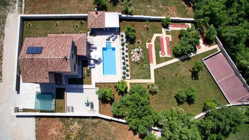 Stokovci House | Luxury Villa with 4 bedrooms and private Pool (4550)