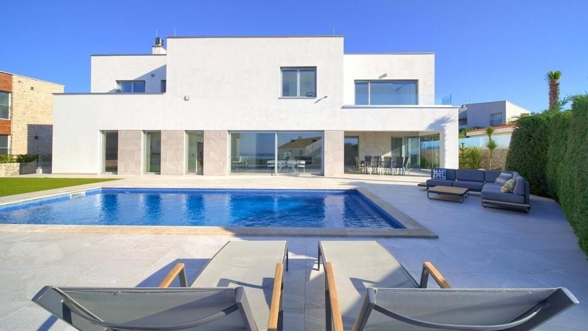 Krk House | Luxury villa with a swimming pool Krk (K-23992)