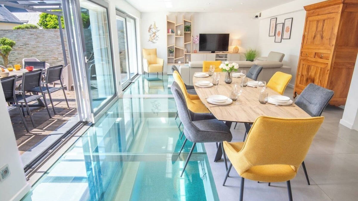 Larmor-Plage Villa | Luxury villa with indoor pool, 5 minutes from the sea via Groom*