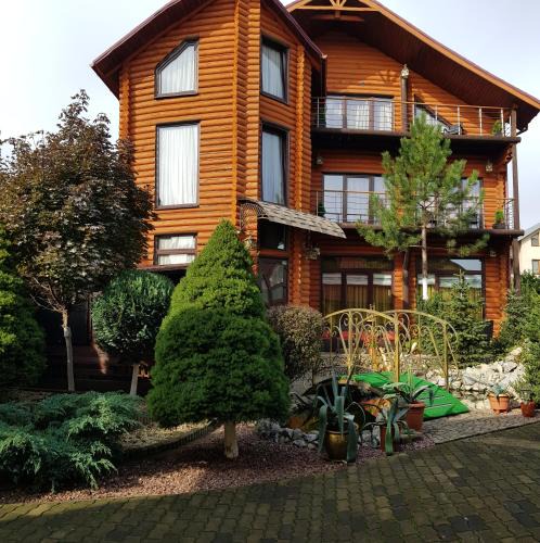 Chernovtsy Villa | Luxury Villa with pool and sauna