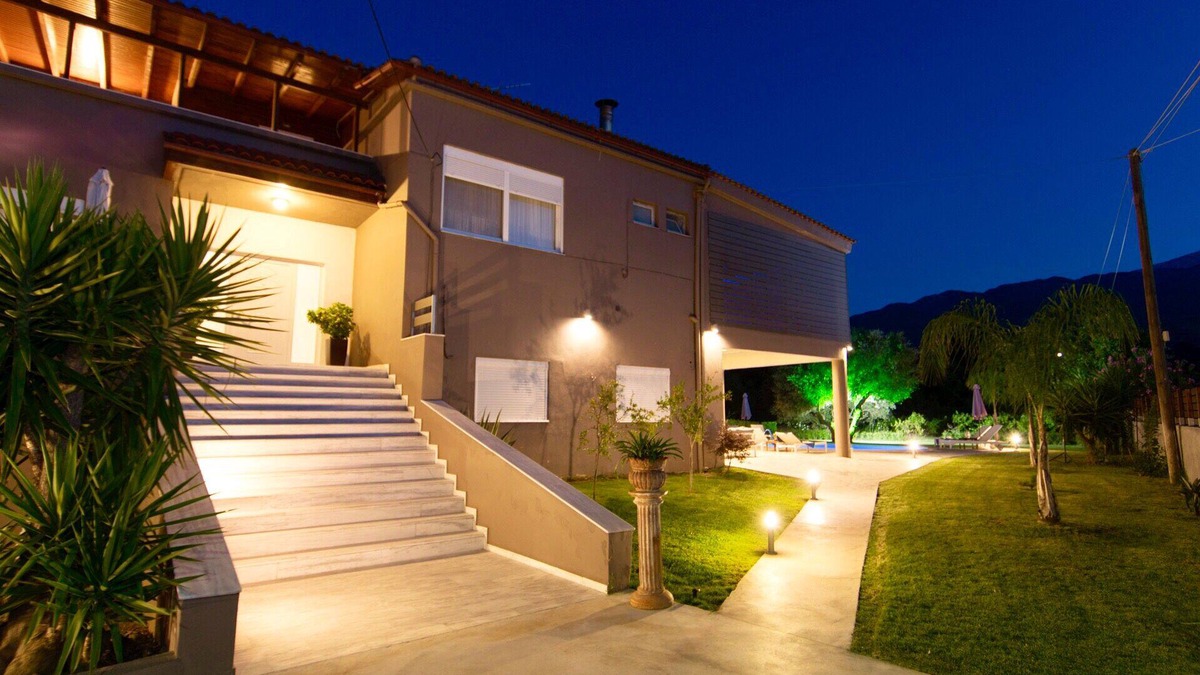 Apokoronas Villa | Luxury villa with private eco-pool and garden, jacuzzi, big terraces and gym.