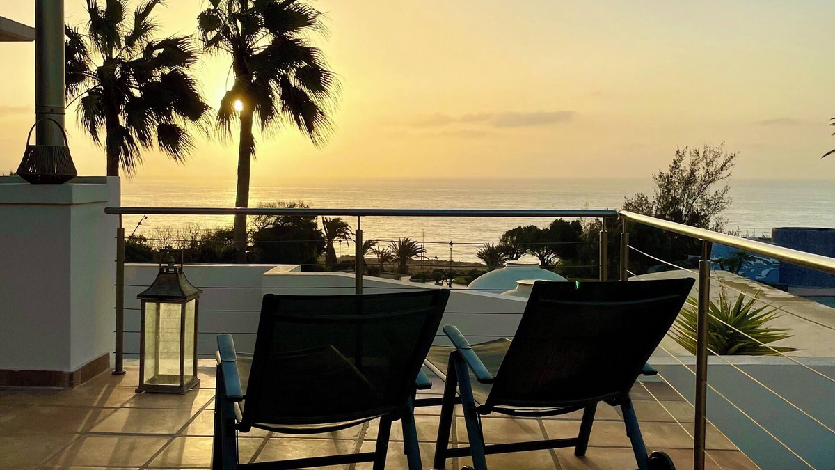 Bahia Calma House | Luxury Villa With Wonderful Oceanview, Private Heated Pool & Wifi