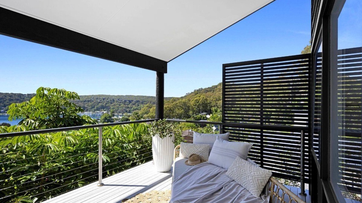 Wagstaffe House | Luxury Villas Bouddi Bungalow (Walk to the beach)