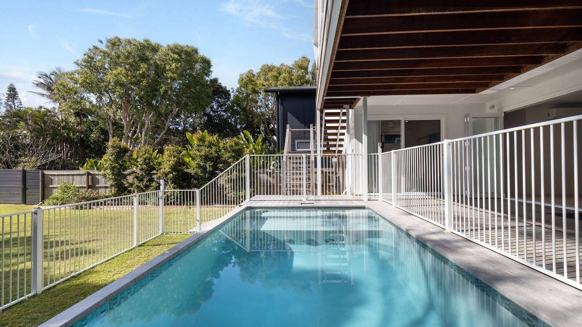 New Brighton House | Luxury Villas The Break (Heated Pool)
