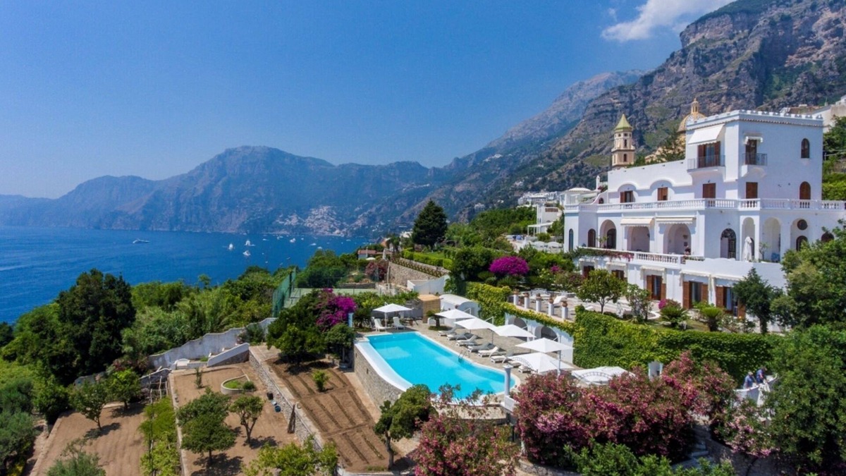 Praiano Villa | LUXURY VILLAS ZILIC RENTALS - "Villa Li Galli" Praiano 8 Bedrooms -16 guests