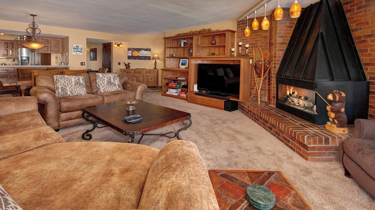 Dillon Condo | Luxury Waterfront Condo on Lake Dillon, Views, Pool, Hot tub, Walk to Lake