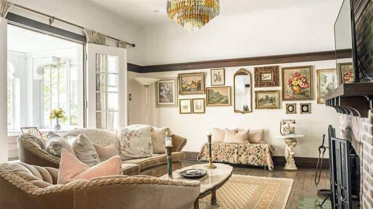 Burlington House | Luxury waterfront fairytale home -Carmen Elisabeth