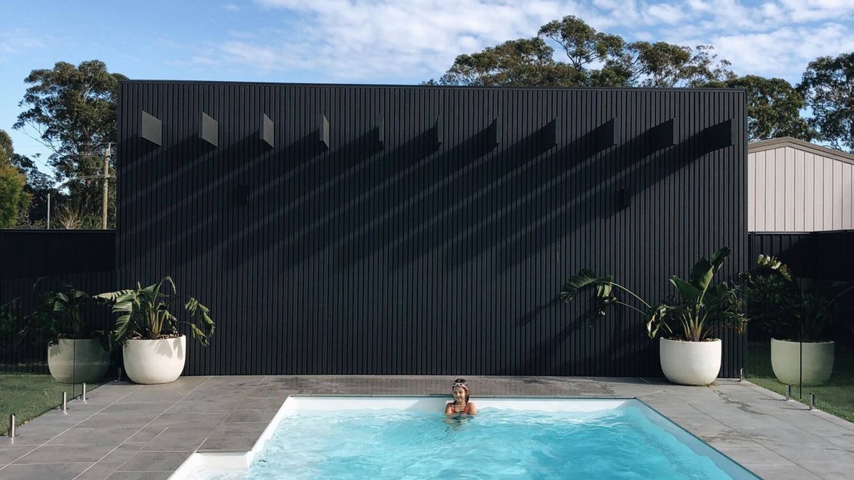 Callala Bay House | Luxury waterfront home, heated pool, aircon and fireplace in Jervis Bay