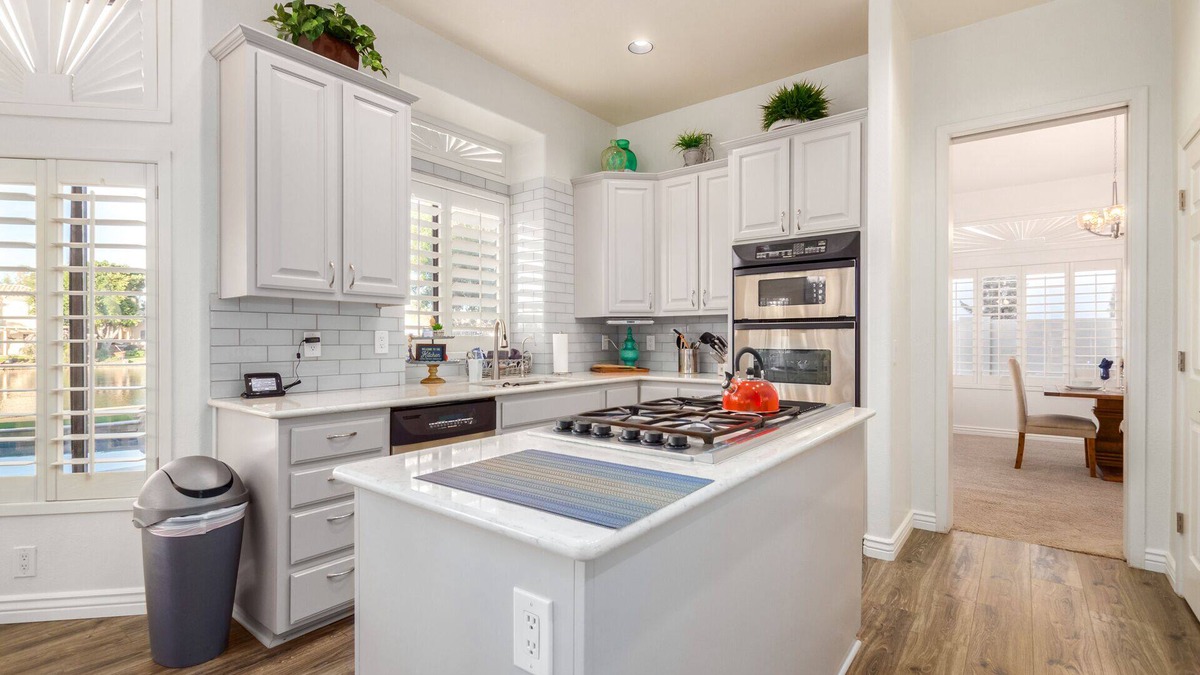 Val Vista Lakes House | Luxury Waterfront Home w/GAME ROOM & HEATED POOL