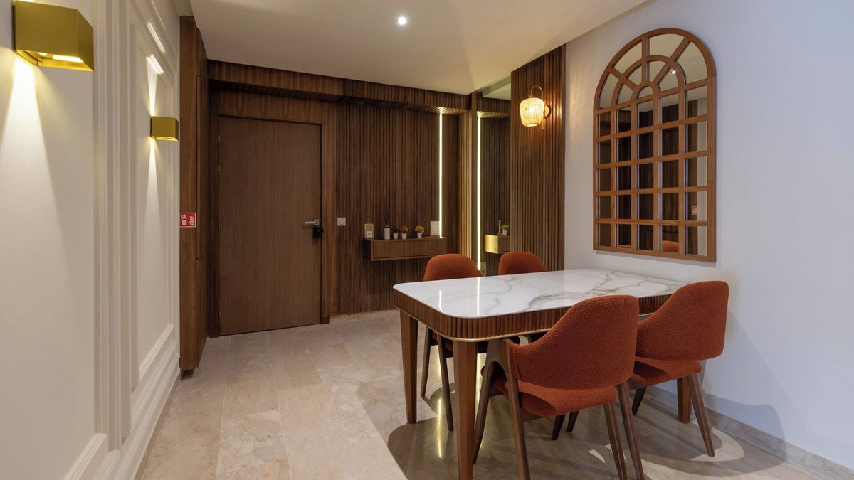 Semlalia Apartment | Luxury Wellness in Marrakech Center – Hammam, Sauna, Gym, Heated Pool & Rooftop.