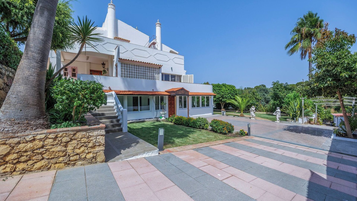 Montechoro Villa | “Luxury Wellness Villa for Holidays, Retreats, Celebrations & Meetings with pool
