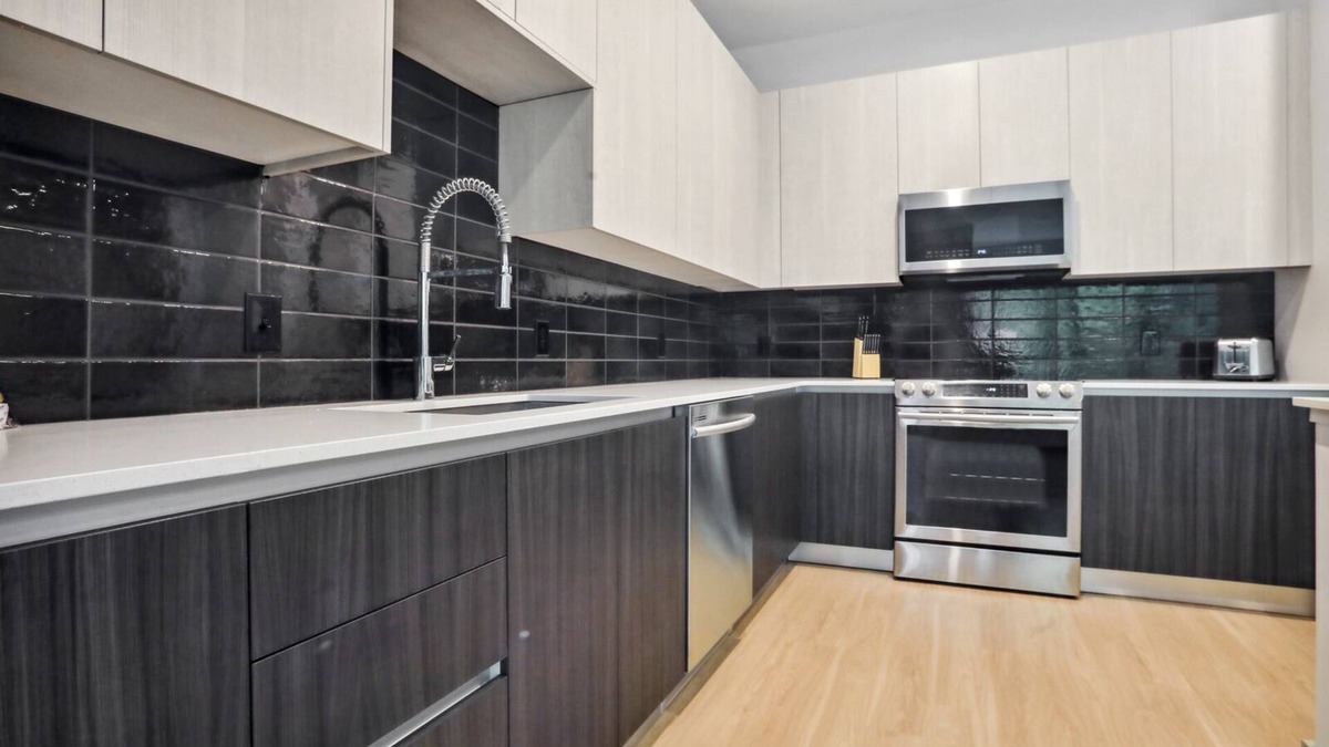Home Park Apartment | Luxury West Midtown 2 Bdrm in Atlanta
