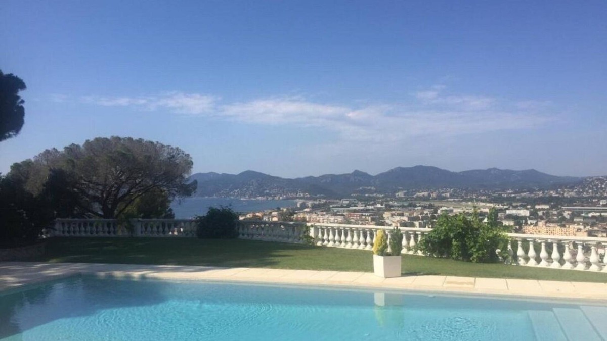Cannes La Bocca Villa | LUXURY WITH STUNNING MEDITERRANEAN & MOUNT VIEWS, MINUTES FROM CANNES' HEARTBEAT