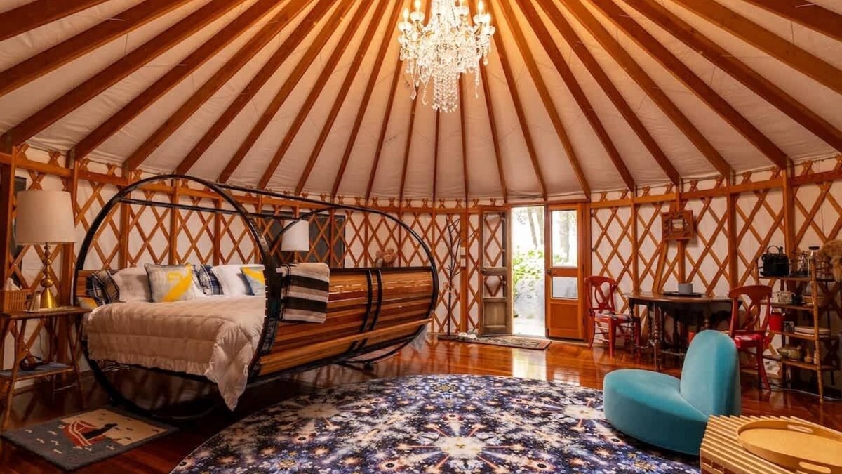 Friendship House | Luxury Yurt at Seaside Farm in Friendship