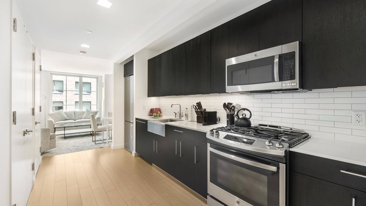 Hell's Kitchen Apartment | LuxuryStays NYC - Hells Kitchen