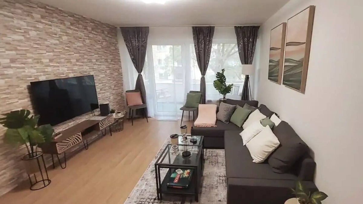 Furstenried-West Apartment | Luxus Wohnung für Mehr Platz mit Netflix in München