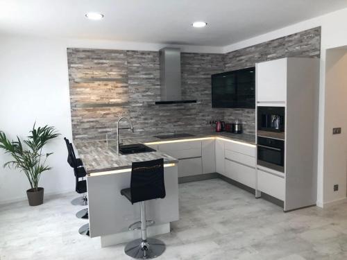 Karlovy Vary Apartment | Luxusní apartmán přímo v centru u hotelu Thermal