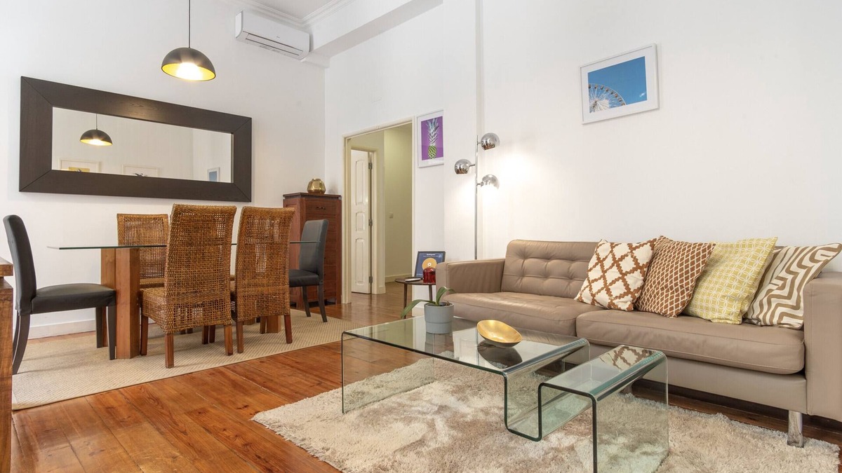Baixa Apartment | LV Premier Baixa CR2- lift, AC, center, balcony