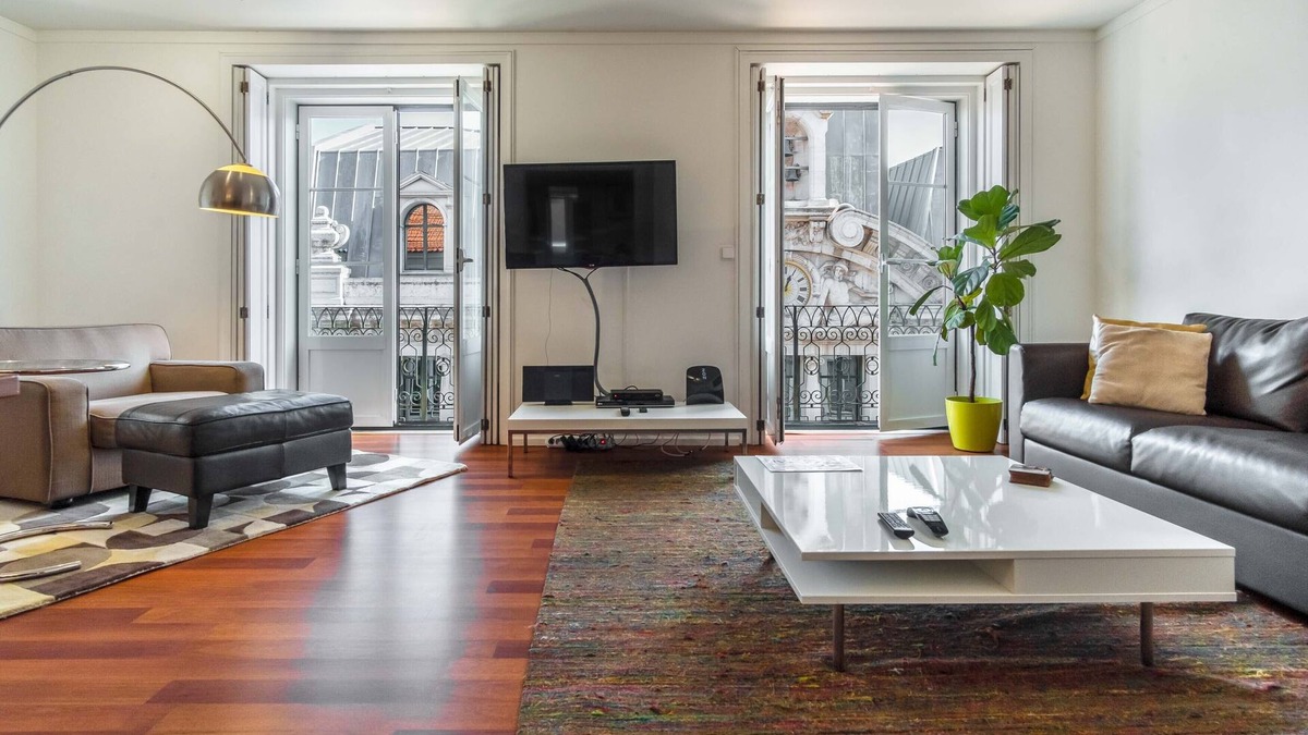 Sacramento Apartment | LV Premier Chiado CH