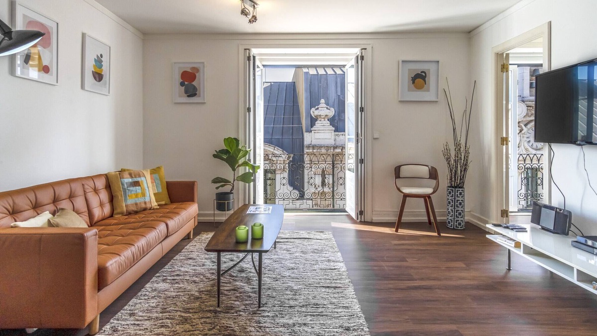 Sacramento Apartment | LV Premier Chiado CH1- Balcony, Central, Elevator