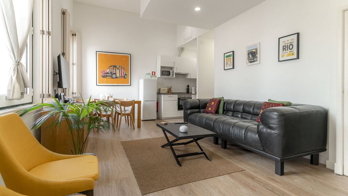 Sacramento Apartment | LV Premier Chiado CH5- AC, lift, central