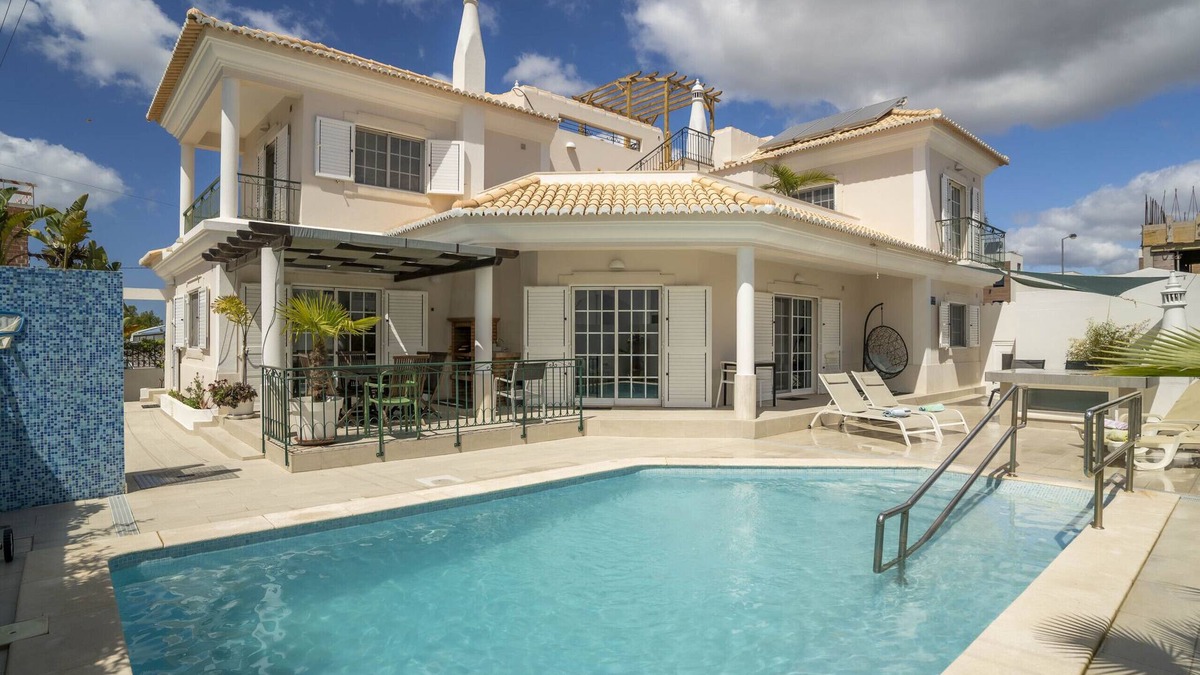 Olhao Villa | LV Premier FU1 heated pool, AC, garden, sea view