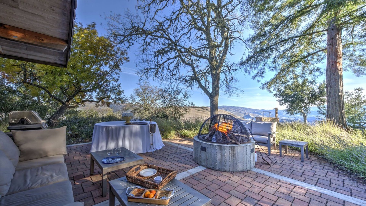 Northwest Carmel Cabin | LX37 Weathertop Ranch in Carmel Wine Country