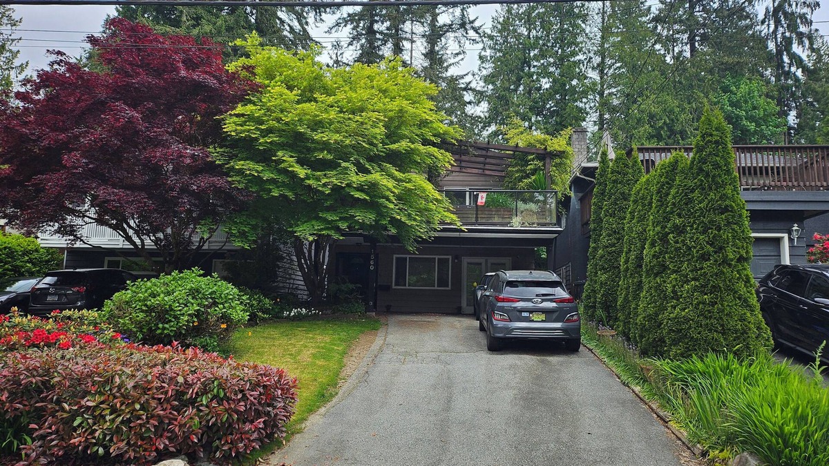 District of North Vancouver Apartment | Lynn Valley Private Garden Suite